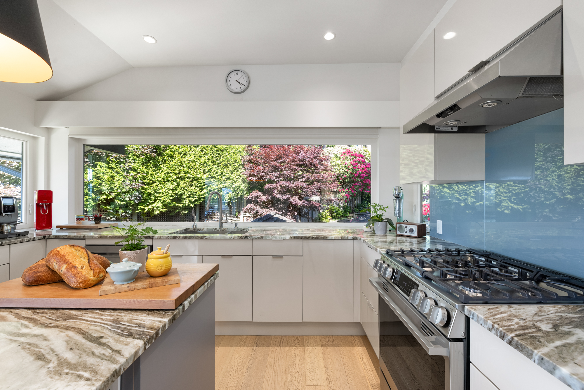 6485 Madrona Crescent